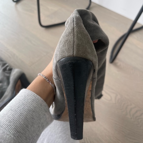 Michael kors grey knee high boots - Picture 3 of 3